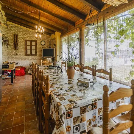 Casa Aperos بيت للعطل *