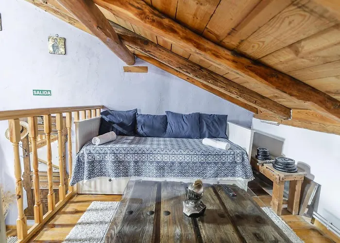 Casa Aperos * Сантибаньес-де-Валькорба